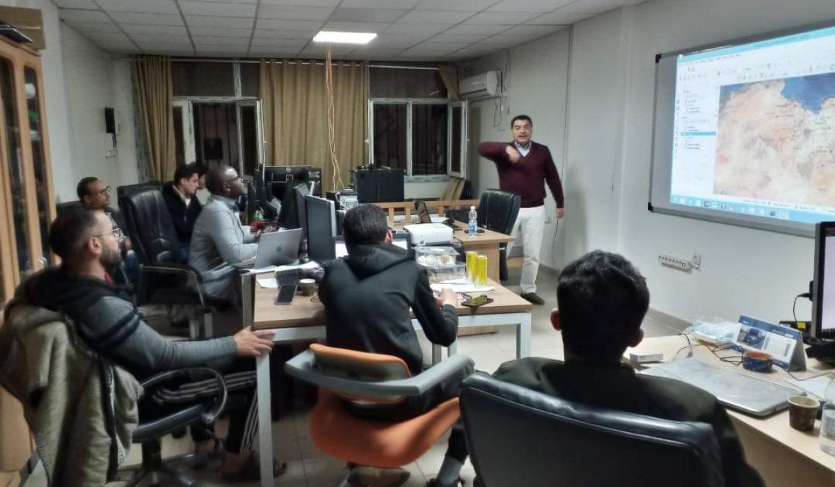 مركز المعلومات والتوثيق الاقتصادي يختتم دورة تدريبية في مجال نظم المعلومات الجغرافية