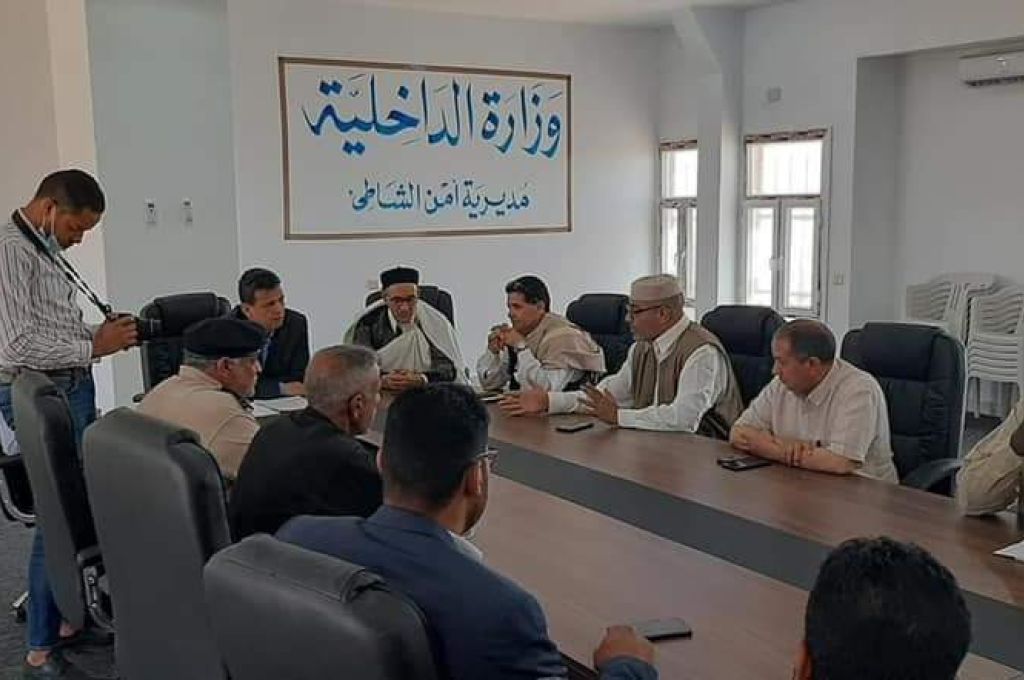 السفير المصري لدى ليبيا يزور شركة الحديد والصلب بمصراتة