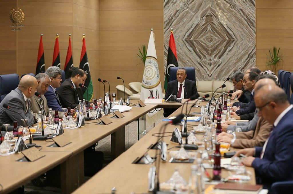رئيس مصلحة المطارات يبحث مع بلدي غدامس استئناف عمل مطار المدينة