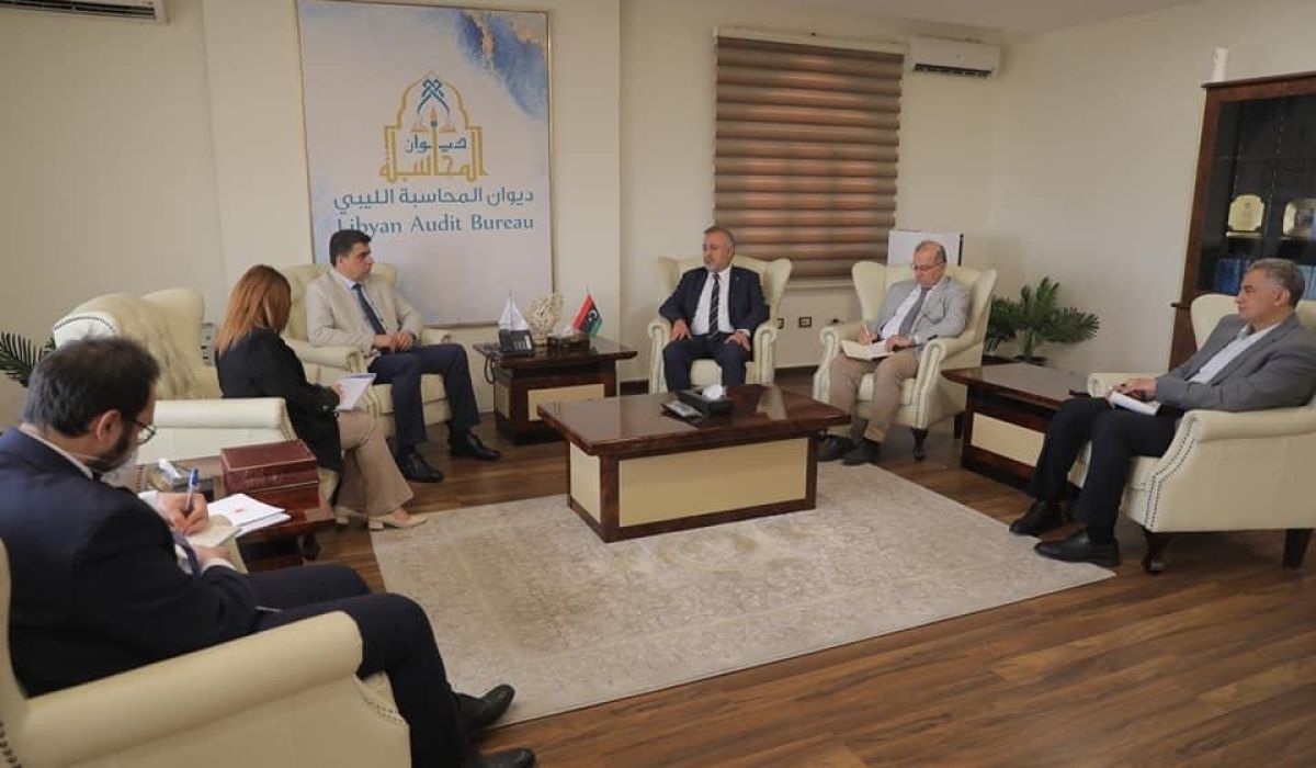 رئيس ديوان المحاسبة طرابلس يلتقي السفير التركي لمناقشة العقود المبرمة مع شركات بلاده في ليبيا