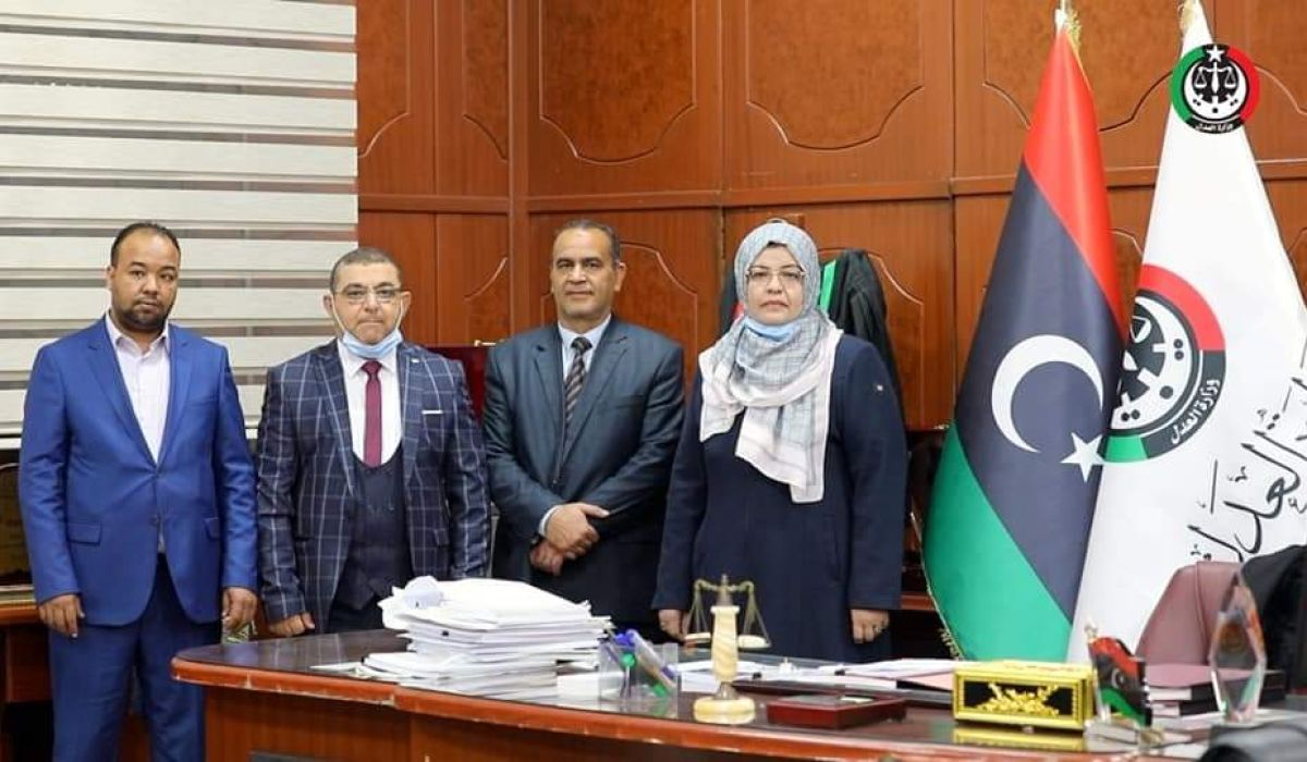 وزير العدل بالوحدة الوطنية يستلم مهامها رسمياَ