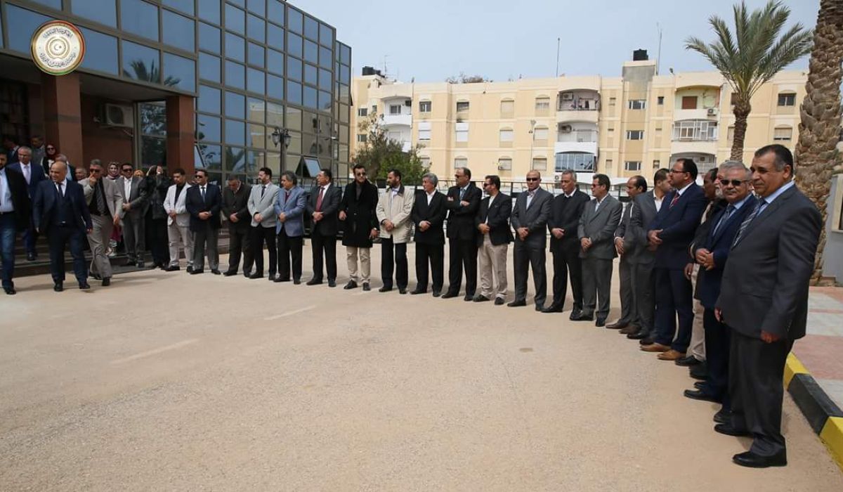 الثني يفتتح مخازن السلع التموينية ببنغازي