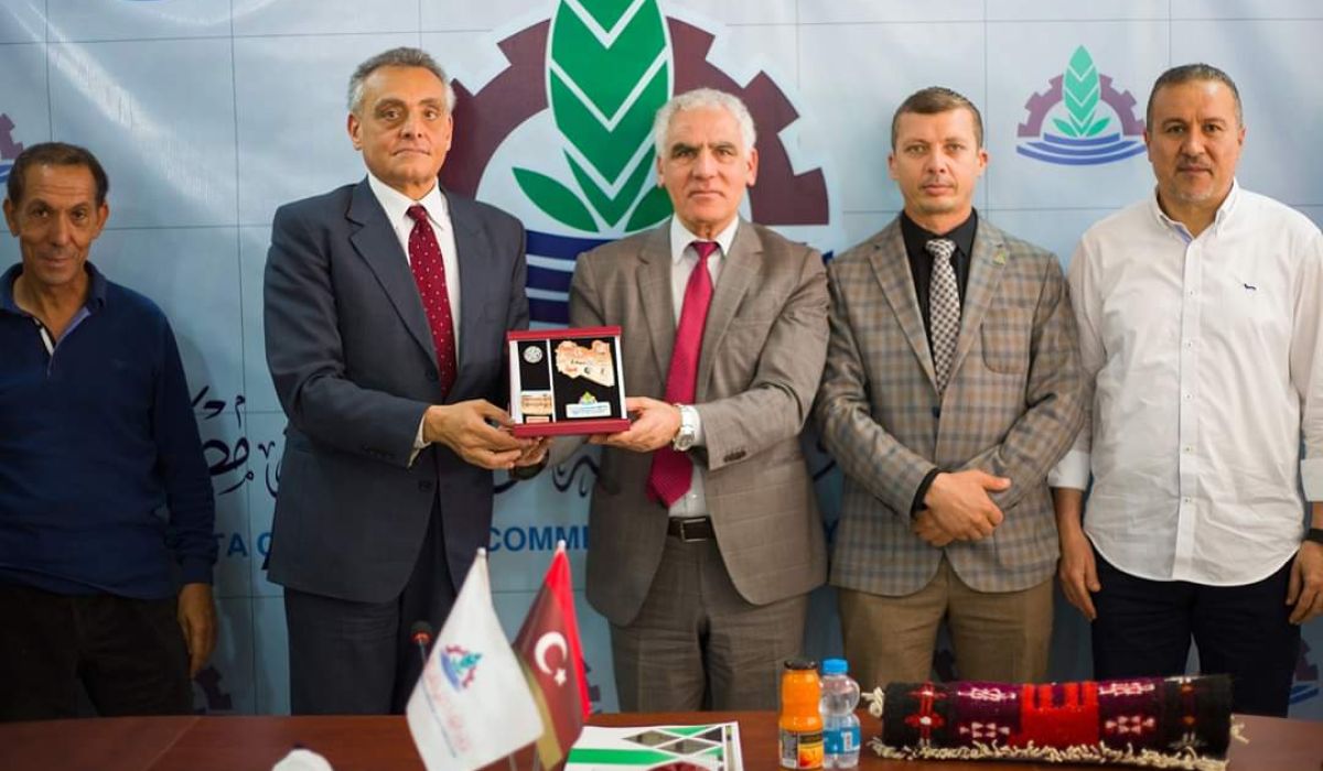 السفير الايطالى يزور مصراتة ويلتقي غرفة التجارة والصناعة بها