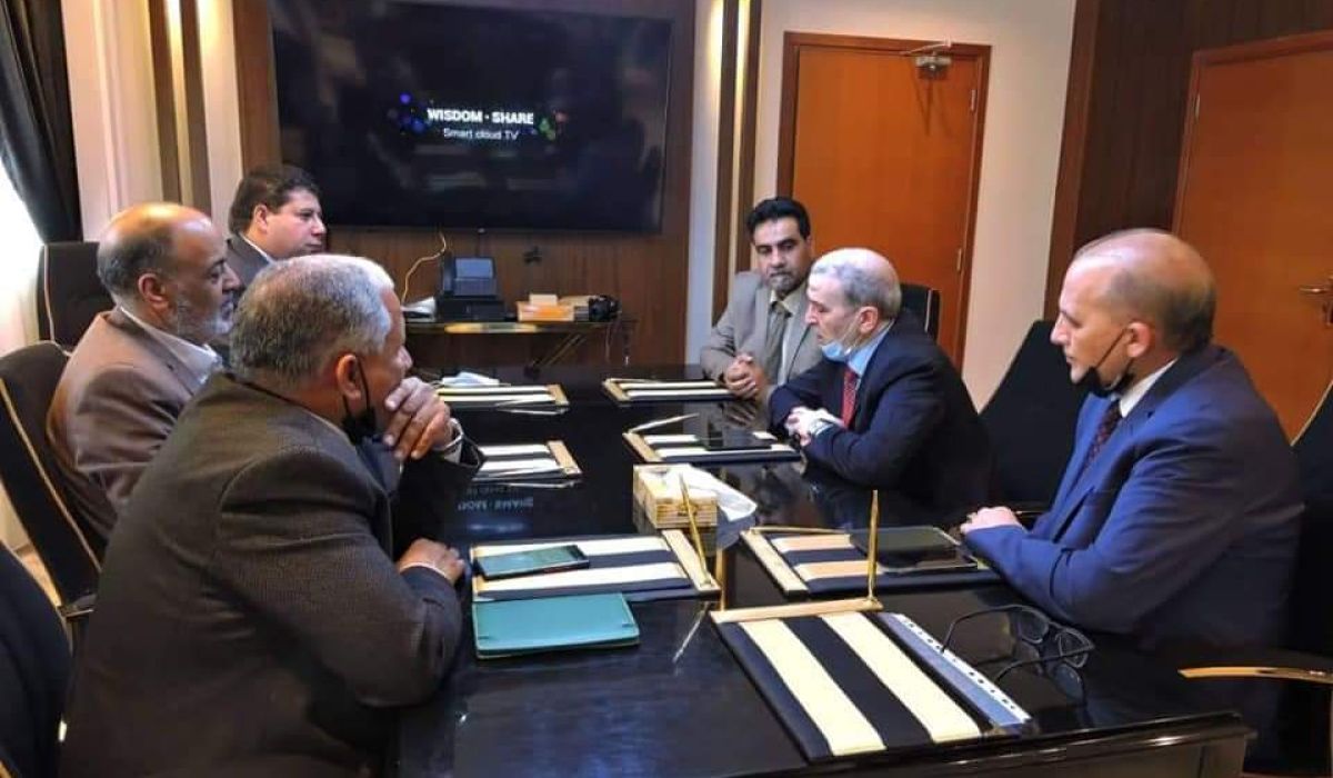 الاتحاد العام لعمال النفط والغاز والوطنية للنفط يناقشان مطالب العاملين بقطاع النفط