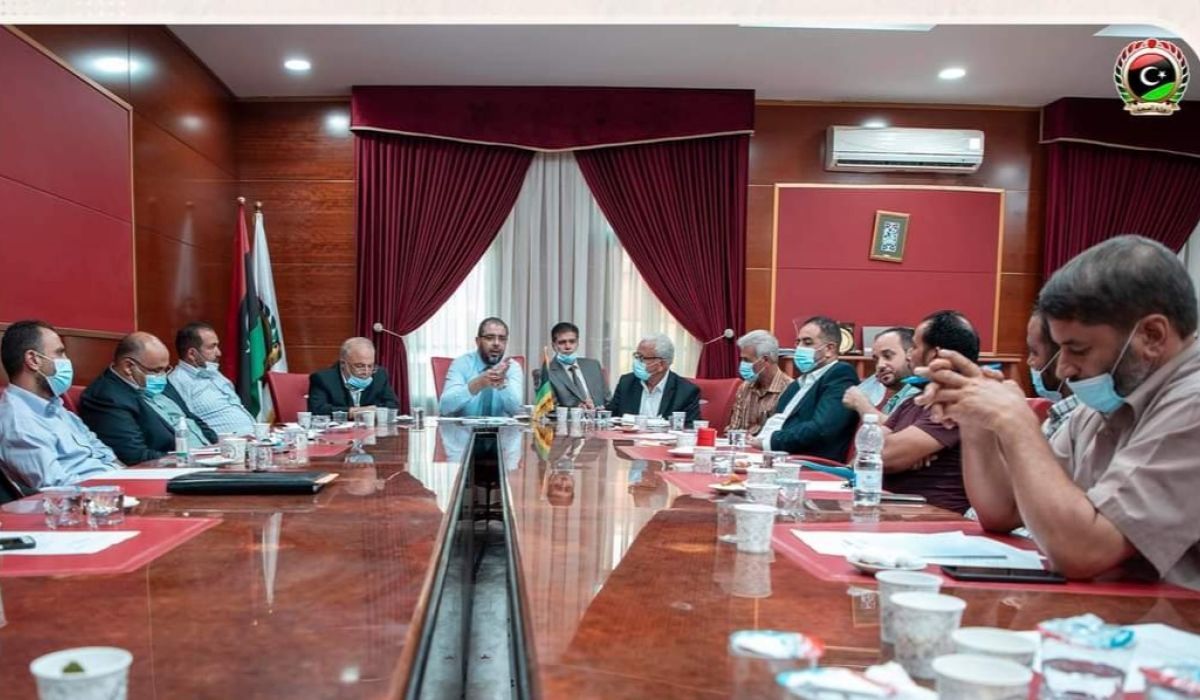 الصحة تتابع مع عمداء بلديات غرب طرابلس مراكز العزل ومعدل تلقي اللقاح المضاد لفيروس كورونا لكل بلدية