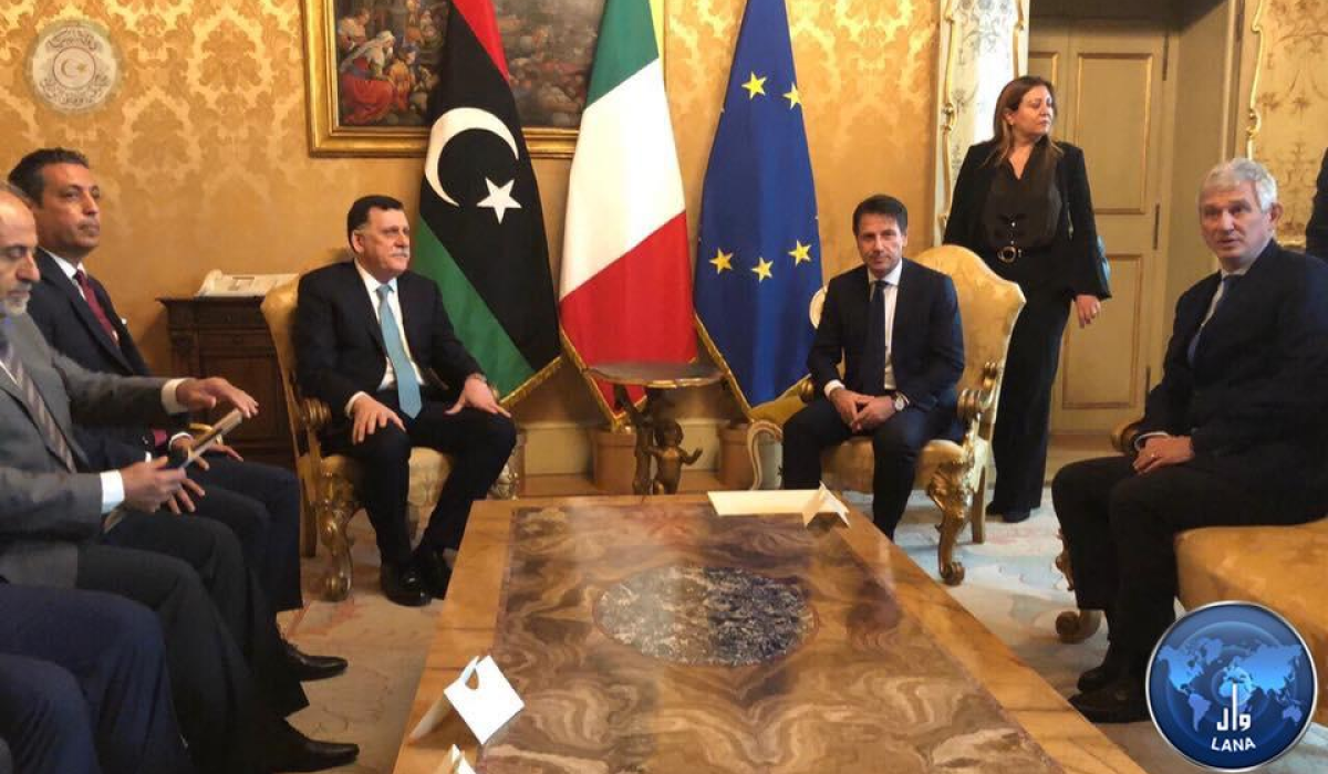السراج يناقش التعاون الاقتصادي بين ليبيا وايطاليا في اجتماعه مع رئيس الوزراء الايطالي