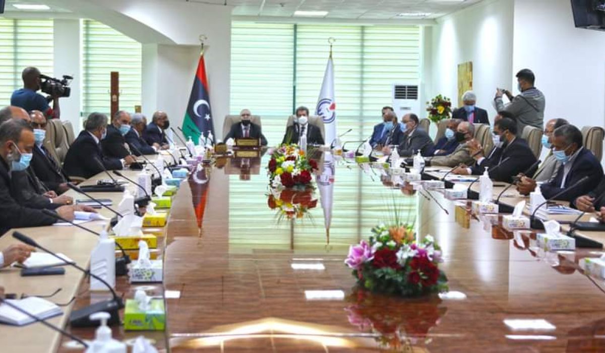 وزير النفط والغاز :سيتم تحويل مبلغ مليار وثماني واربعون مليون دينار ليبي إلى حساب المؤسسة الوطنية للنفط