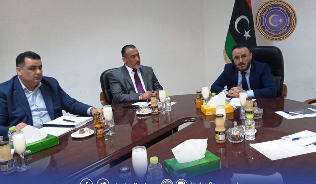"أبوهيسة" يتابع المشاريع التي ستنفذ خلال العام الحالي إلى جانب مقترح تأسيس مركز وطني للإنتاج الأنظف