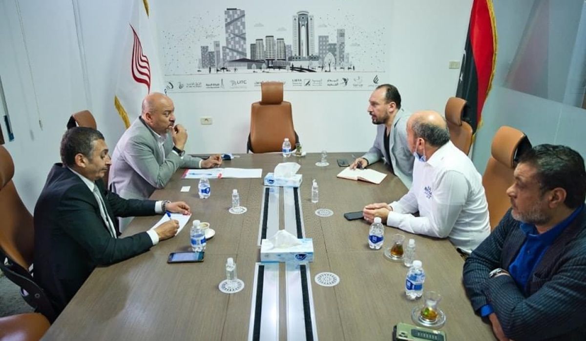 رئيس الشركة القابضة للاتصالات يجري اجتماعاً مع بلدية طرابلس