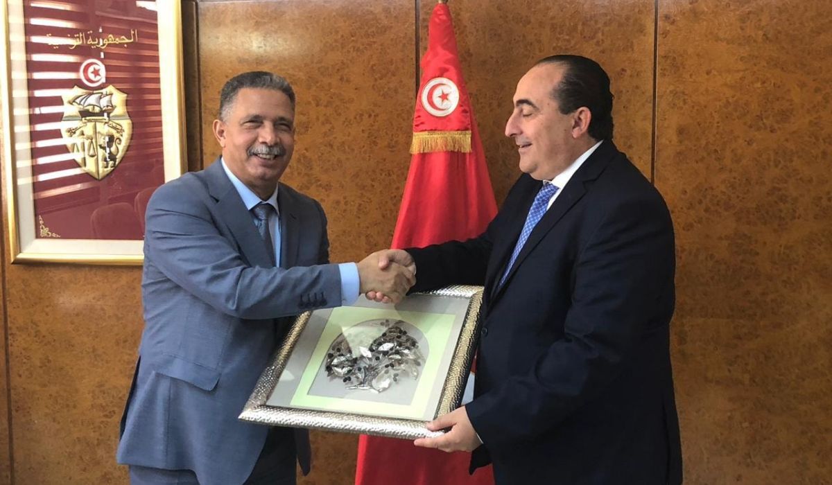 معتوق في زيارة لتونس لبحث استئناف رحلات الخطوط التونسية إلى ليبيا