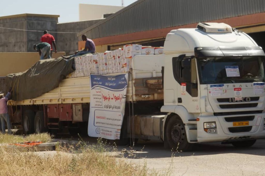 غرفة التجارة والصناعة سبها تبحث إعادة فتح الحدود مع الجزائر لتوريد السلع الغذائية