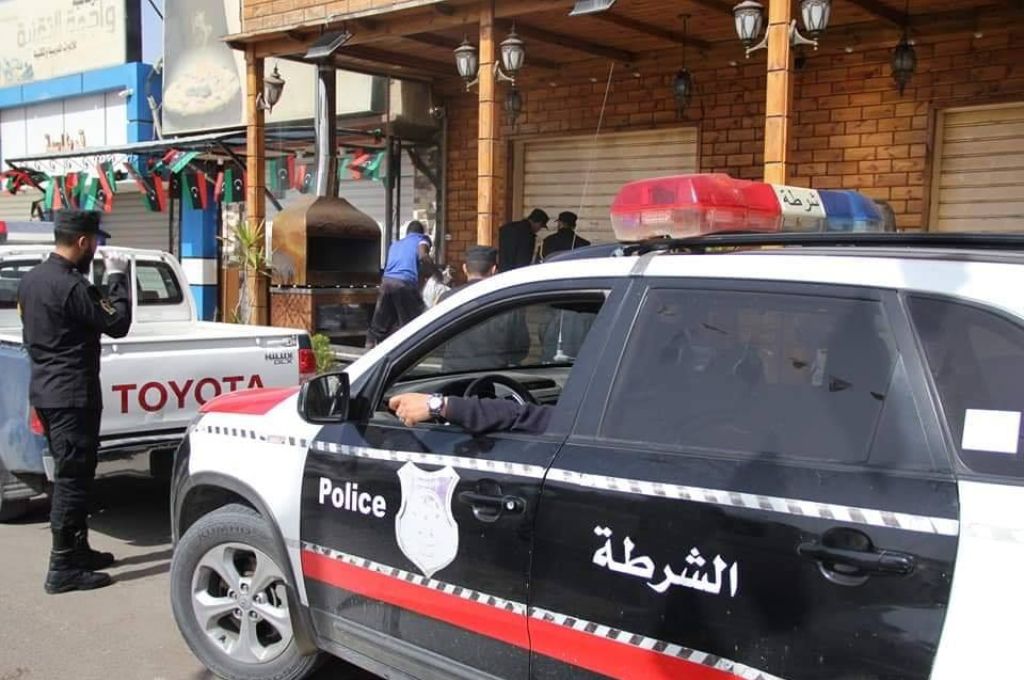 "العيساوي" يبحث مع السفير الإيطالي أوجه التعاون الاقتصادي والتجاري والصناعي