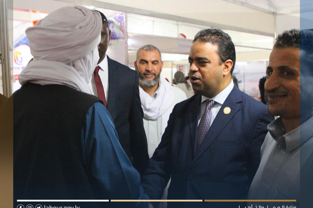 خاص.. فريق السيولة بالمركزي يفصح لصدى عن وصول 70 مليون لفروع الجمهورية شرق البلاد
