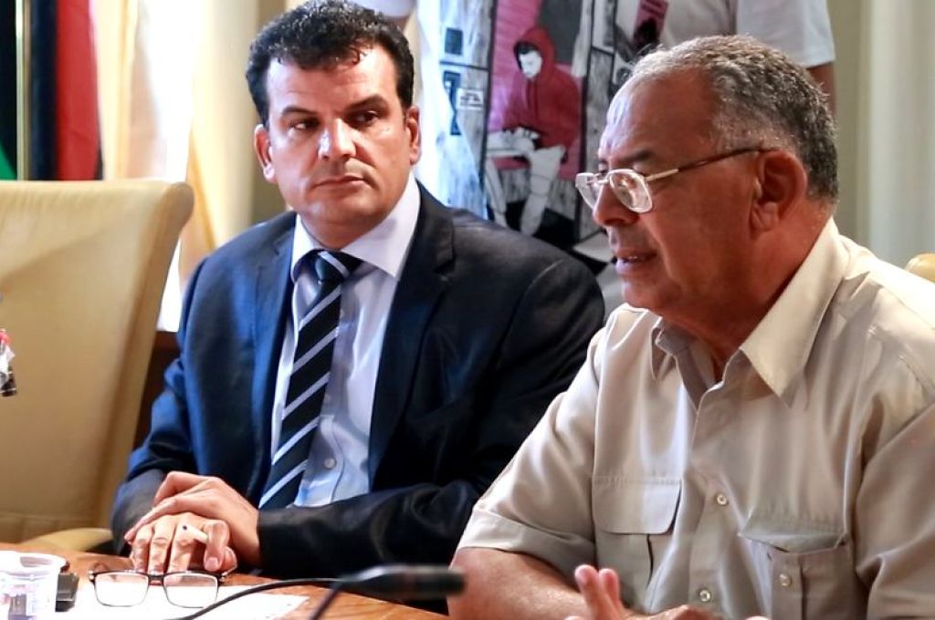 معيتيق يقترح تخصيص 180 مليون دولار لتوريد مواد خام لبعض الصناعات الغذائية لحلّ مشكلة النقص الحاد لبعض السلع