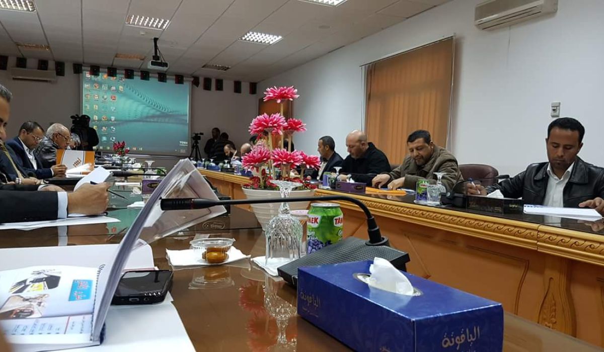 مدير جهاز تنفيذ مشروع الطرق الحديدية يناقش المشاكل التي تواجه مشروع قطار المدينة