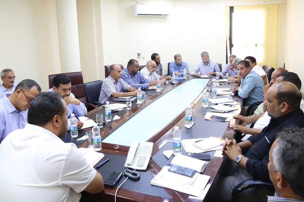 العامة للكهرباء تناقش كيفية البدء في صيانة الشبكة الكهربائية في غريان