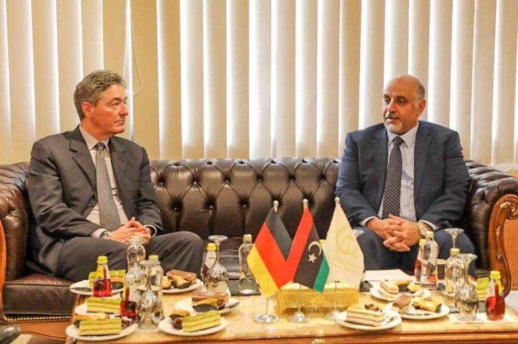 القابضة للاتصالات تجتمع مع حراك موظفي قطاع الاتصالات والبريد