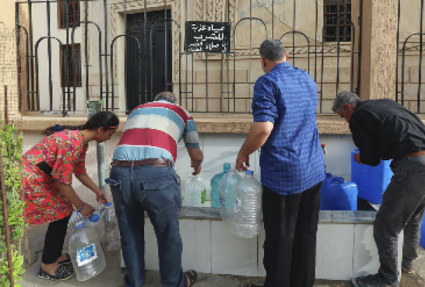 بلومبيرغ: الاتجار بالنفط والأسلحة في ليبيا مازال مستمرًا