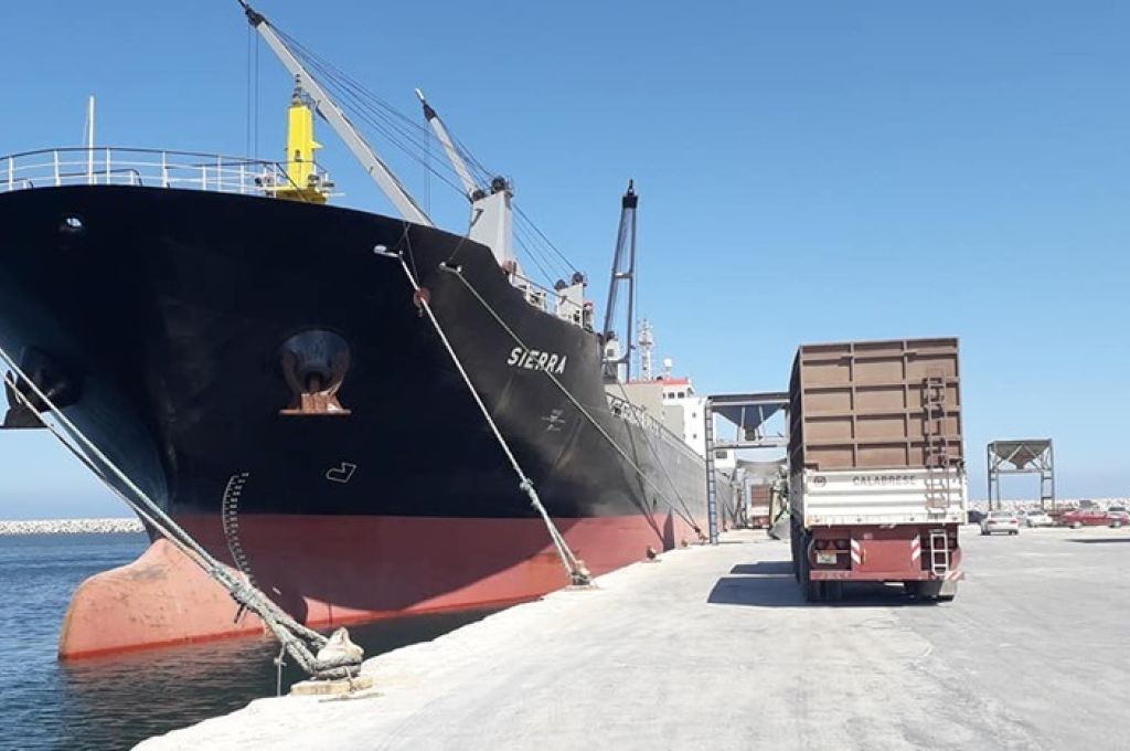 وزير المالية بحكومة الوفاق يجتمع مع رئيس هيئة الرقابة الإدارية