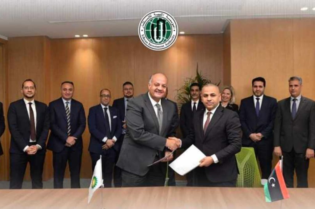 خاص.. "صوان" يكشف عن تجاوز الرعيض اختصاصاته بمنح بطاقات رجال الأعمال لحكومة الوحدة الوطنية