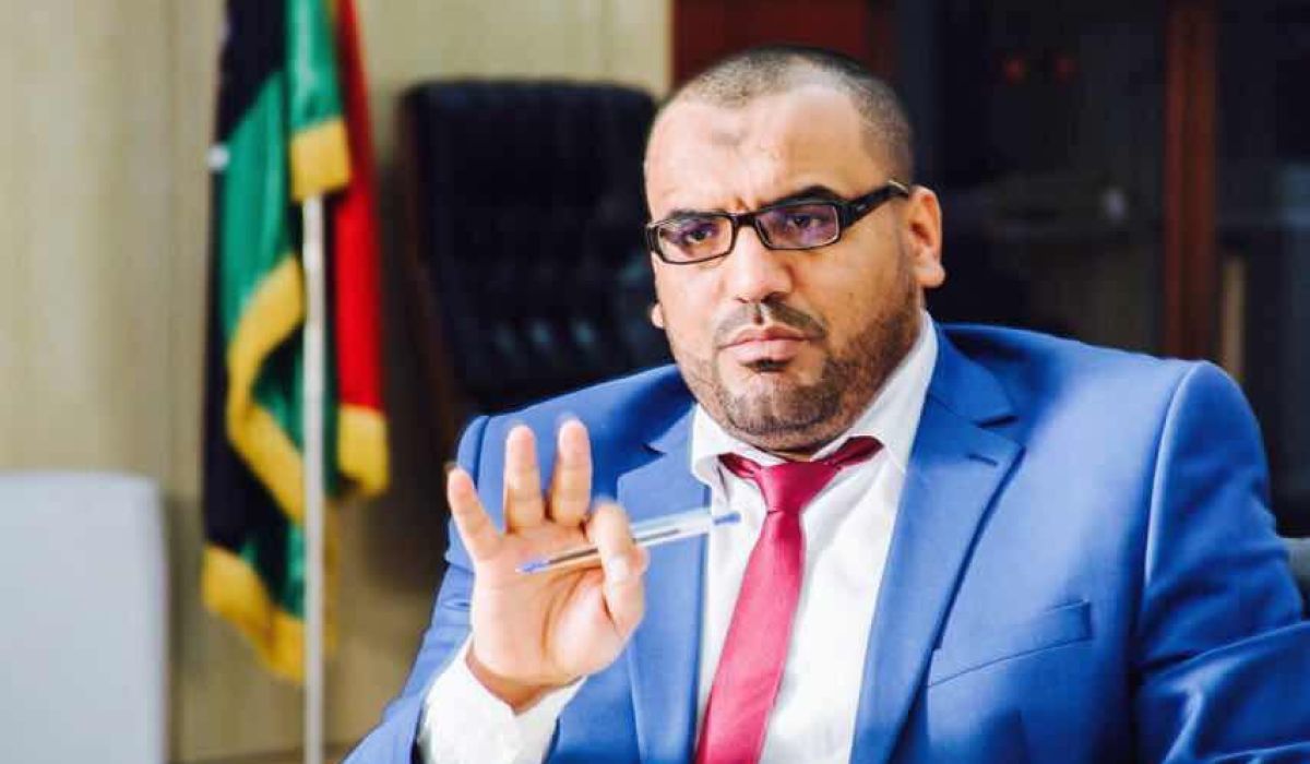 إطلاق سراح مدير إدارة الشؤون المالية بالمؤسسة الليبية للاستثمار بعد ساعات من احتجازه ، والنواصي تخلى مسؤوليتها