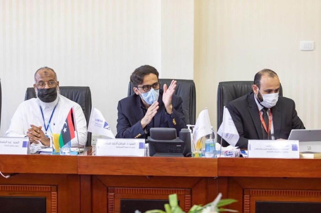 وزارة الحكم المحلي بالوفاق تجتمع لوضع حلول للهيكل التنظيمي لجهاز المدن التاريخية