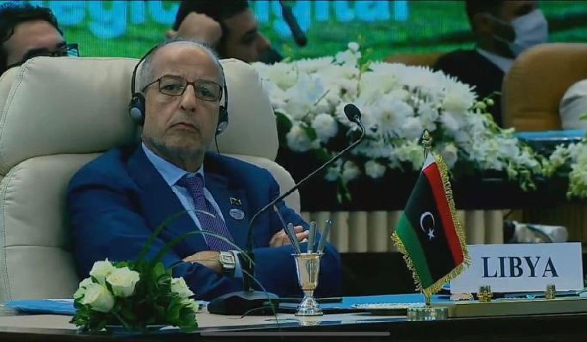 صحيفة بريطانية تتهم الكبير ومحافظ بنك إنجلترا "بالاستيلاء" على الأموال الليبية وتوزيعها في بنوك لندن
