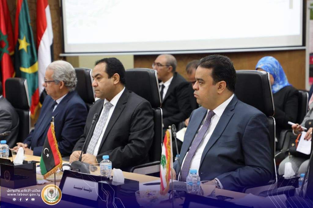 " الوطنية لنفط " تتابع أعمال إدارة الصحة والسلامة والبيئة بالشركات النفطية