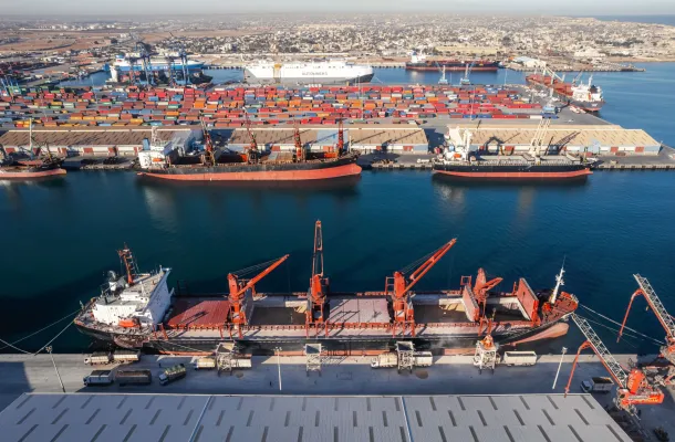 خاص.. الزنتوتي: فرق الصك والكاش “تكلفة مشروعة” لا حرق.. وسببها أزمة السيولة والفساد والوضع الأمني