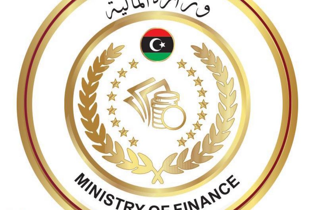 احتراق سيارة بمعبر رأس جدير الحدودي