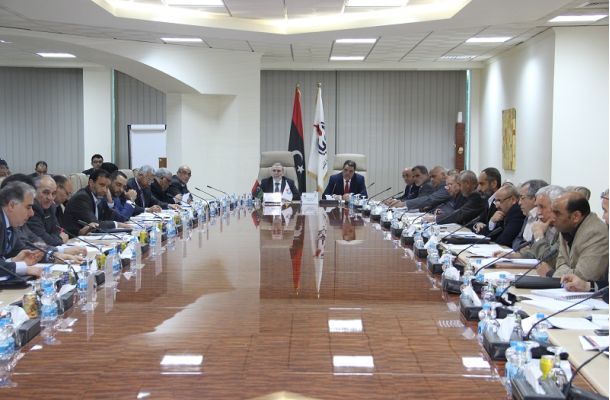 شركة اكاكوس تبدا في مشروع الخطة الامنية وبرامج تدريبية للعاملين في الحقول