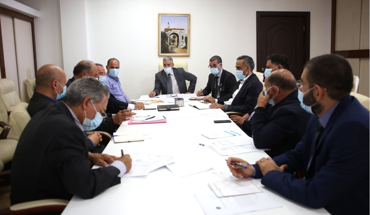 الأمين العام بمجلس وزراء "الوفاق" يبحث احتياجات السوق المحلي من القمح والدقيق خلال الأشهر القادمة