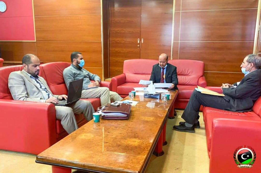 الرقابة على الأغذية والأدوية ينفي ايقافه شحنة لقاح كورونا..ويوضح التفاصيل لصدى