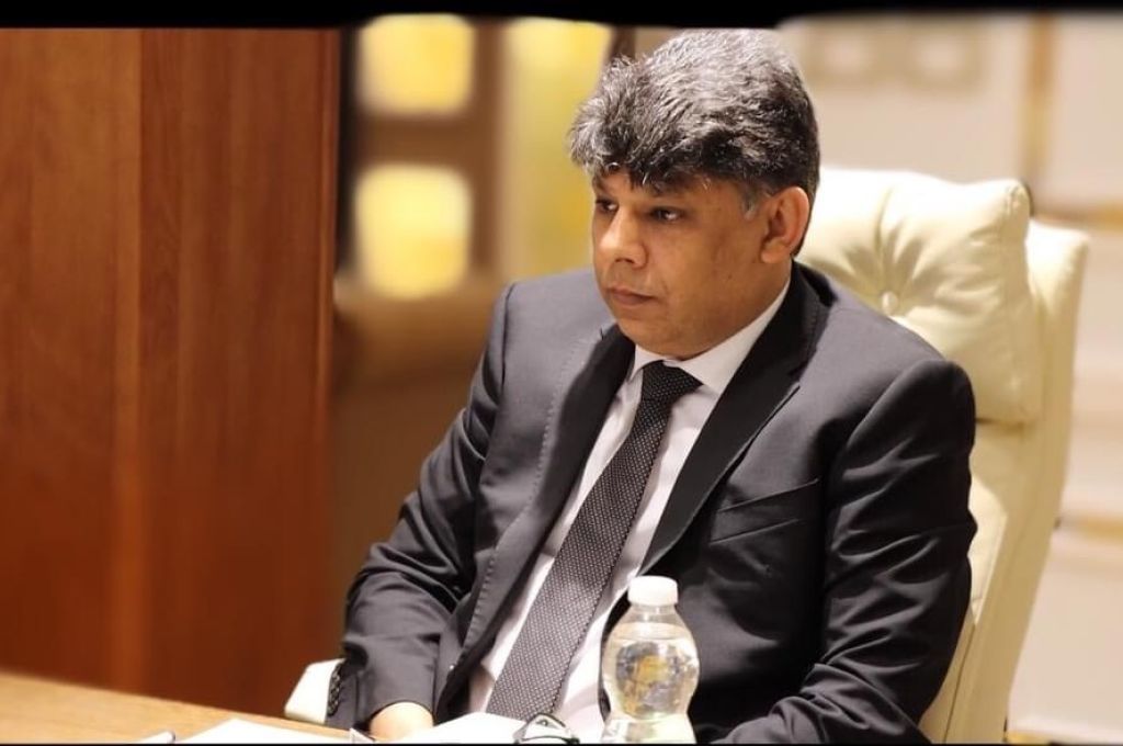 خاص..المركزي يكشف مباشرة إدارة العمليات إحالة أذونات صرف المرتبات إلى المصارف ..مع توضيح التفاصيل