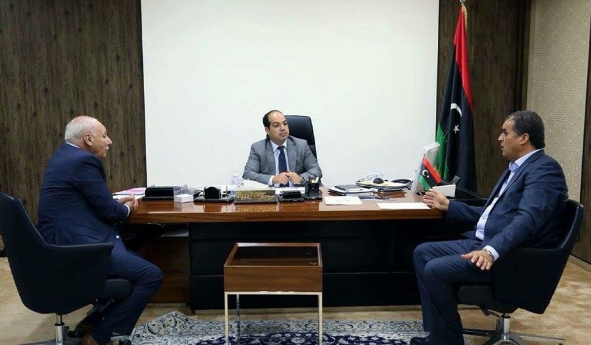 معيتيق يناقش المشاريع المزمع تنفيذها بالتوازي مع الترتيبات المالية لبرنامج الإصلاحات الاقتصادية