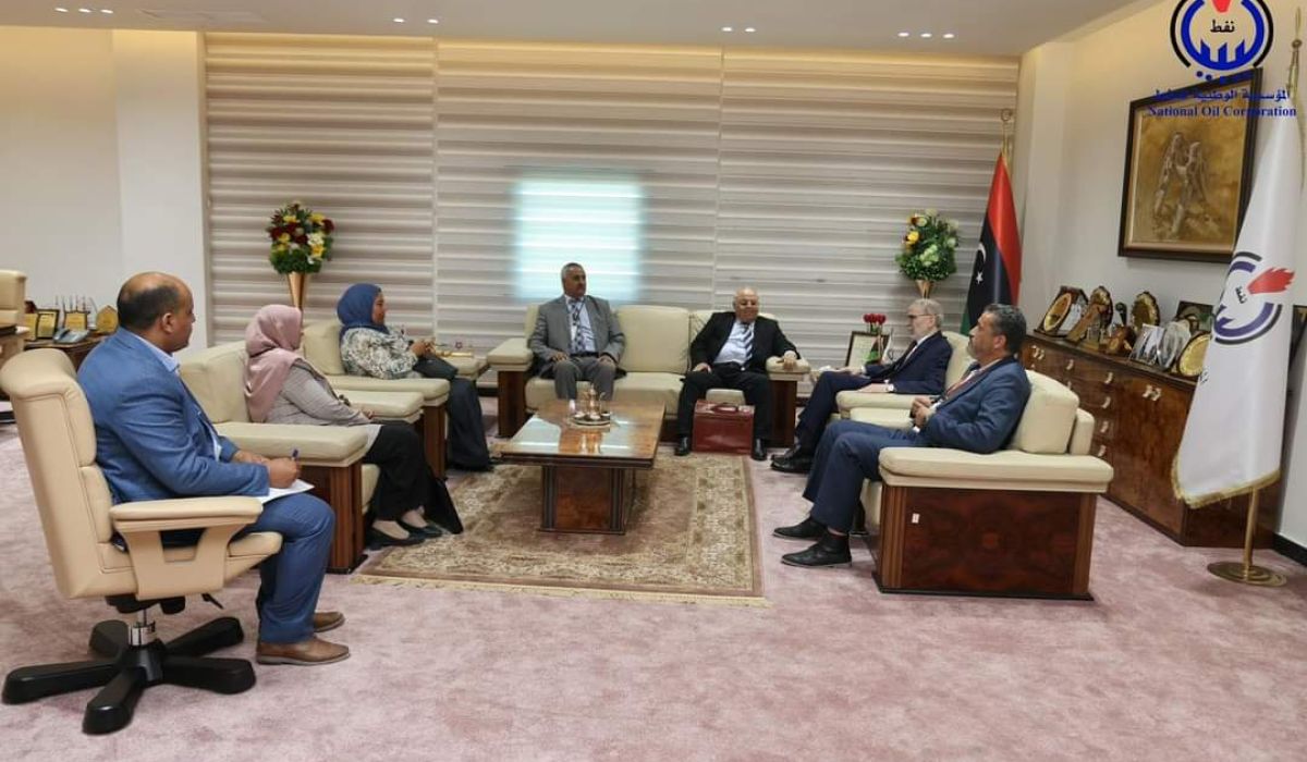 "صنع الله" يؤكد لوفد من الزاوية أن هناك العديد من المشاريع المستهدف تنفيذها لتطوير المصفاة
