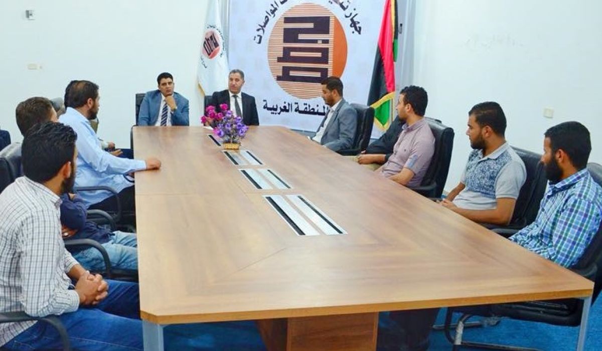 عبدالقادر يجتمع مع جهاز تنفيذ مشروعات المواصلات فرع المنطقة الغربية