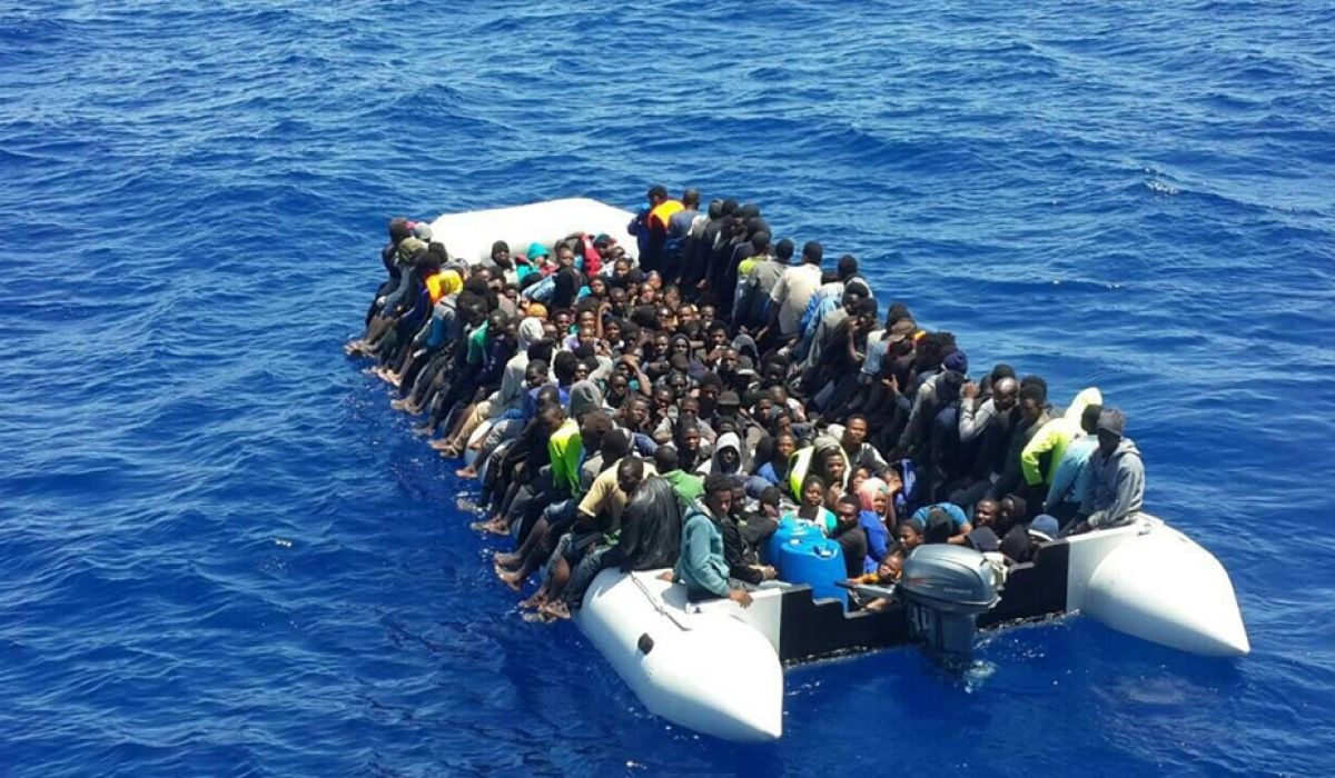 إنقاذ 290 مهاجرا قبالة الساحل الشرقي للعاصمة طرابلس
