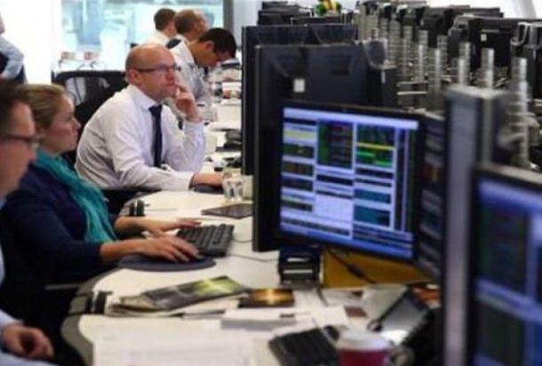 بعد تبادل الإتهامات .. طرابلس تشهد انفراجاً ملحوظاً في أزمة الوقود