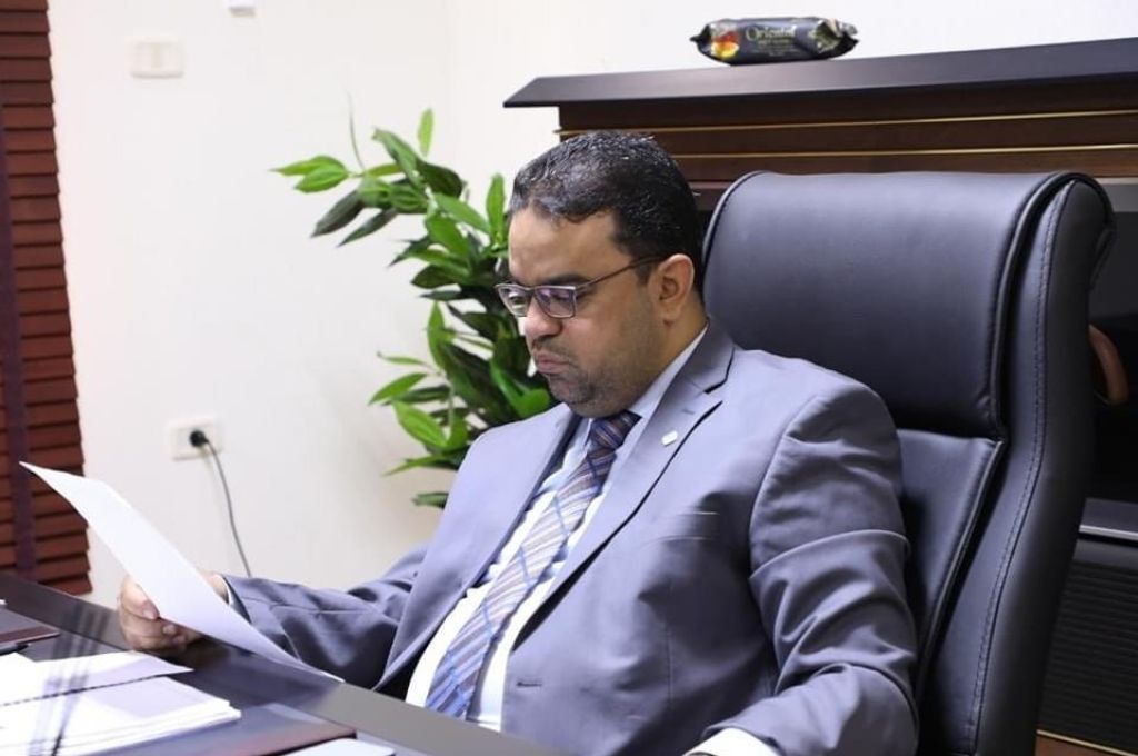 العمل والتأهيل تستلم أعمال لجنة التعيينات الصادرة عن الحكومة الليبية المؤقتة