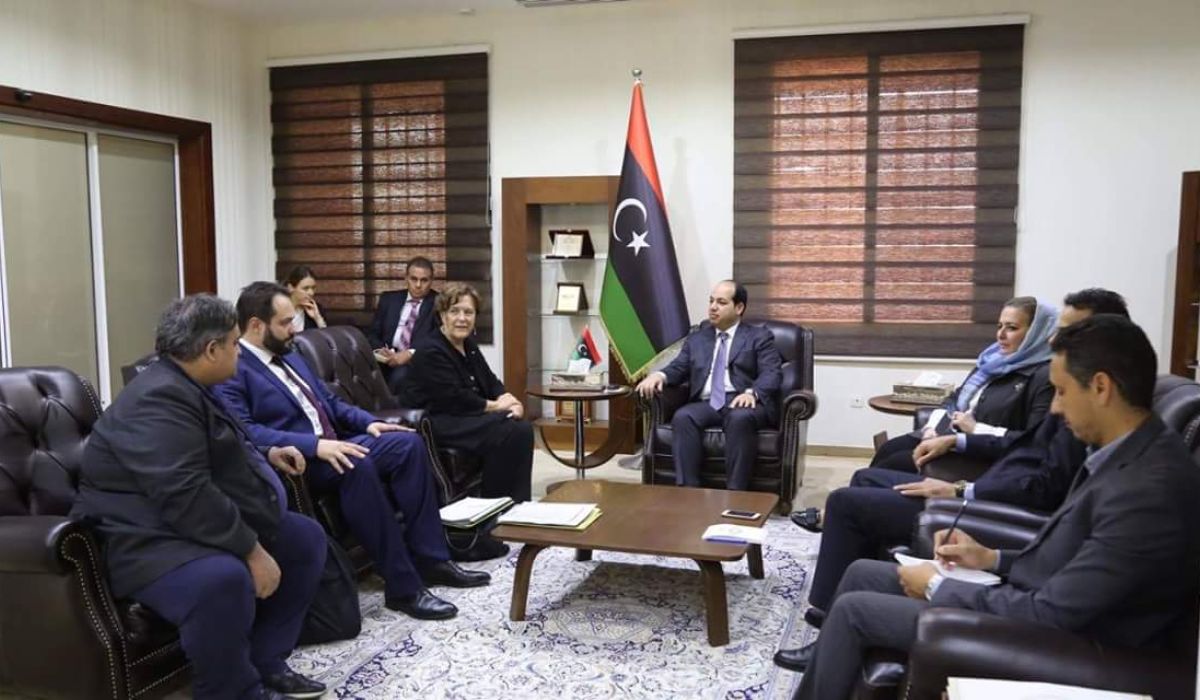 معيتيق يناقش ملف المهاجرين مع وفد من البرلمان الاتحاد الأوروبي