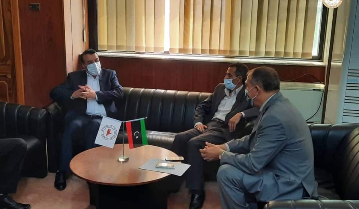 وزير الدولة لشؤون المُهجرين وحقوق الإنسان يلتقي ببلدي سرت