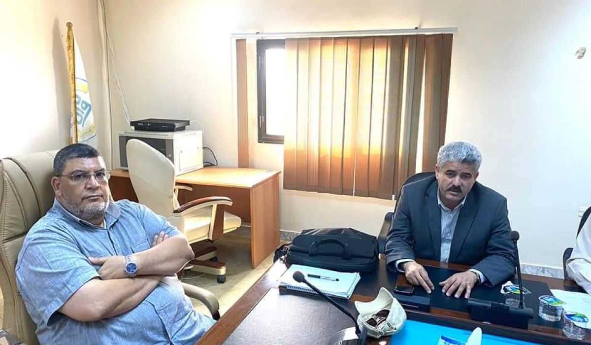 الصناعة والمعادن تجتمع مع شركة النجم لإستخراج الأملاح