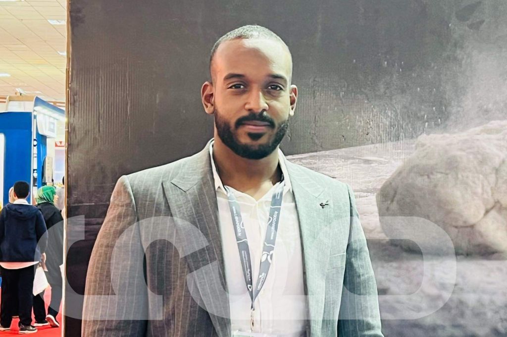 "الكيلاني" تؤكد على صرف منح المهجرين بعدة مناطق