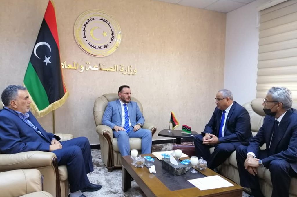 بمشاركة وزير المالية .. مصرف الساحل والصحراء يستعرض وضعه المالي والآفاق المستقبلية