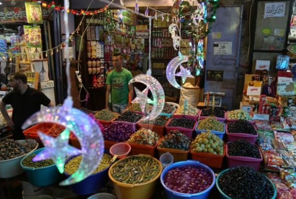 "إدريس الشريف" يكتب :ابعدوا (المرتبات) عن الصراع السياسي!!