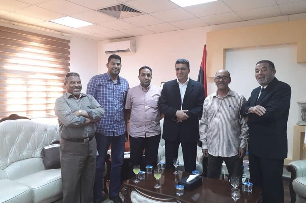 الكبير يلتقى السفير الإيطالي لمناقشة عودة الشركات الإيطالية للعمل في ليبيا