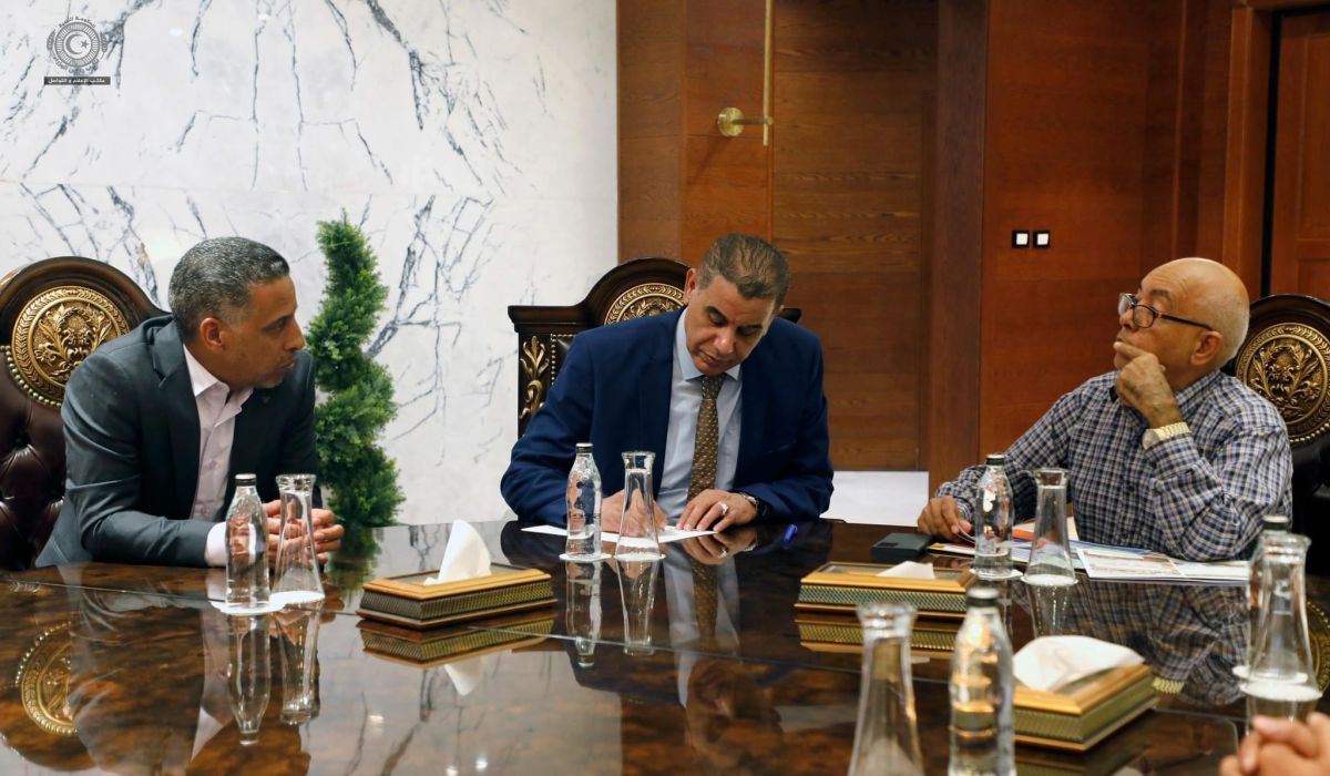 "القطراني" يبحث مع وفد من أجخرة أوضاع البلدية