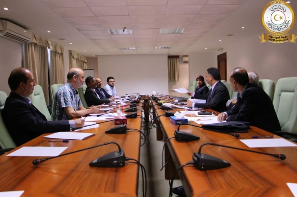 الوطنية للنفط: التحقيقات أثبتت أن قصفا كان وراء حريق مصحة النفط بطرابلس