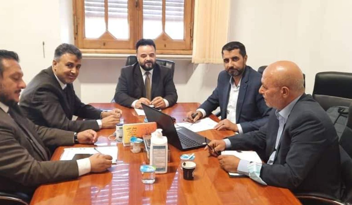 اجتماع بين وزارة التعليم العالي ومكتب محافظ مصرف ليبيا المركزي لمناقشة ملف الإيفاد للدراسة بالخارج